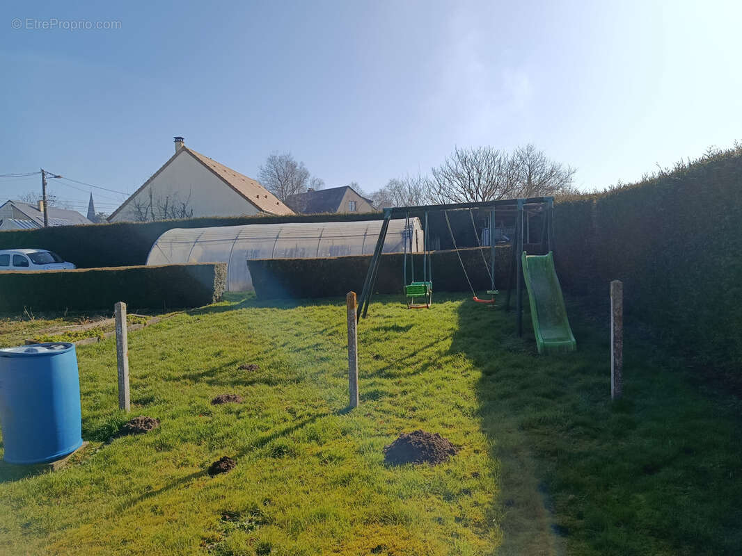 Maison à SAINT-GERMAIN-DU-CRIOULT