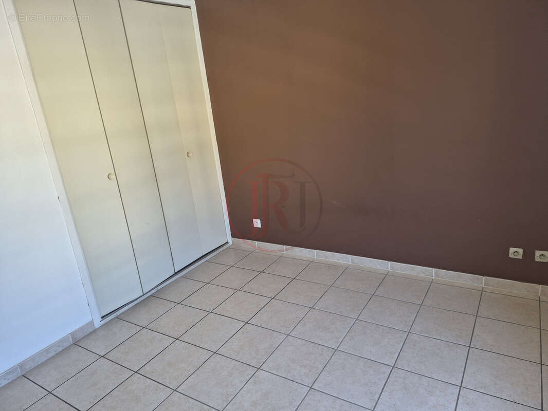 Appartement à LUNEL
