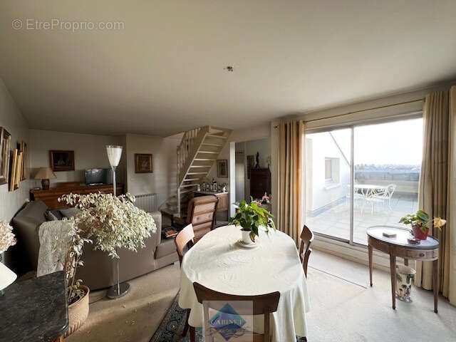 Superbe appartement t4 80m2 - ascenseur - terrasse plein sud - photo 5