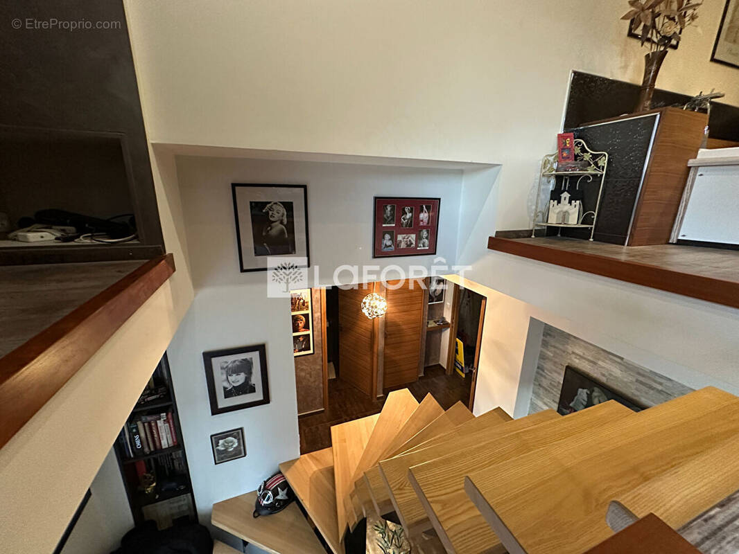 Appartement à LA CLUSE-ET-MIJOUX