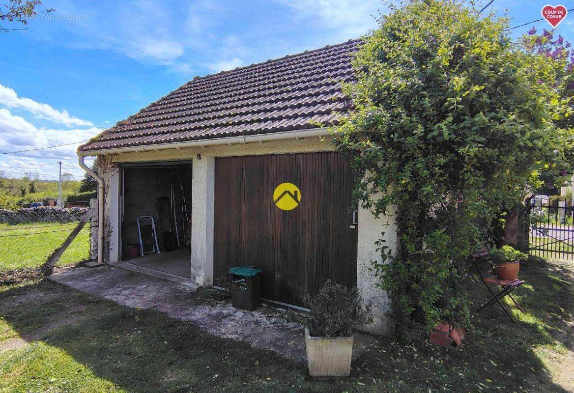 Maison à NEUILLY-EN-DUN