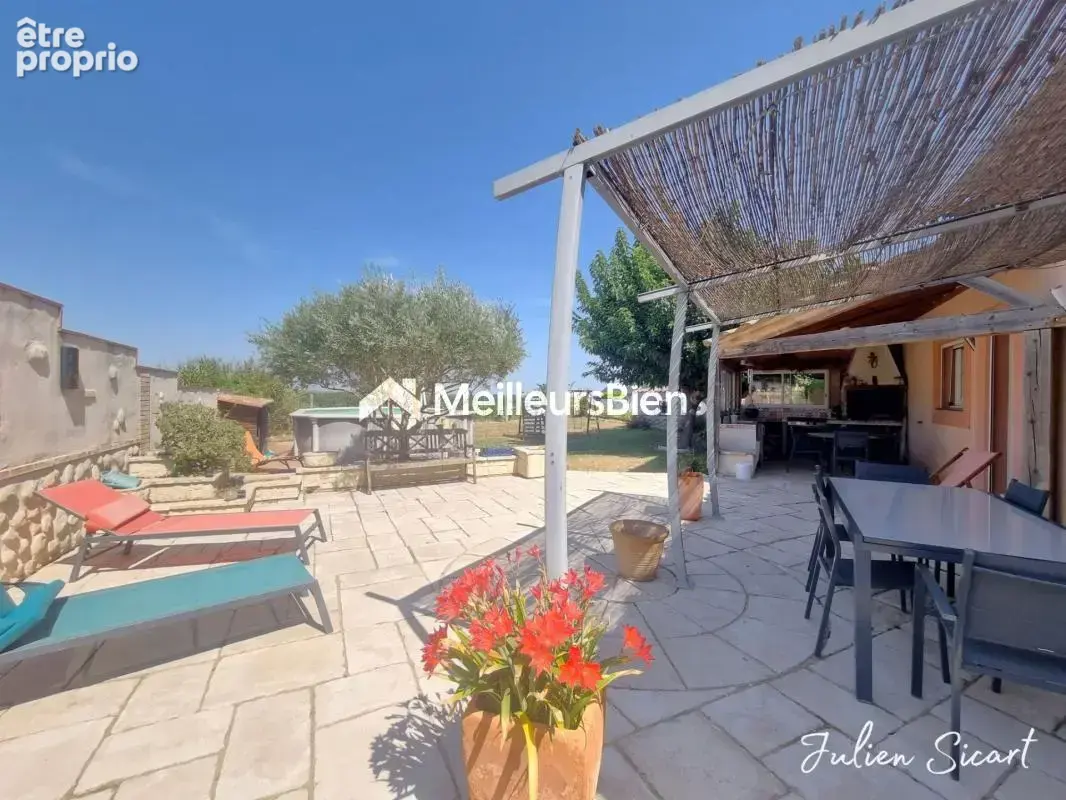 Maison familiale de 161 m² avec grand garage, jardin et piscine - photo 7