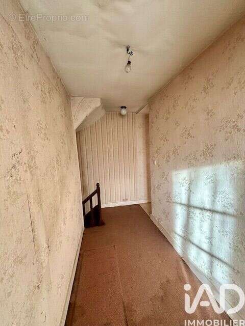 Photo 8 - Maison à VOUILLE