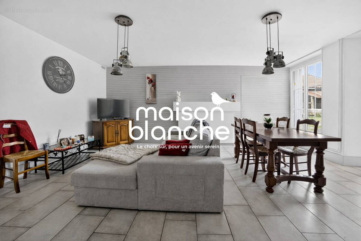 Maison à THENEZAY