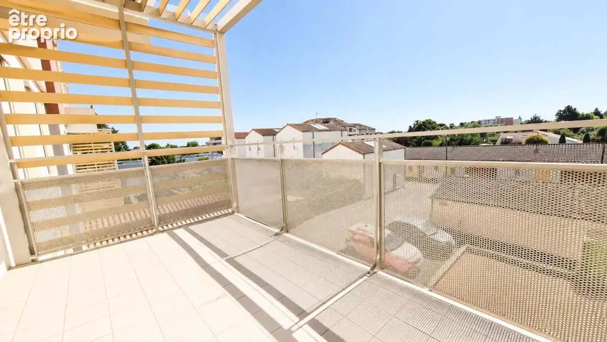 Appartement au centre de CHARNAY LES MACON - photo 5