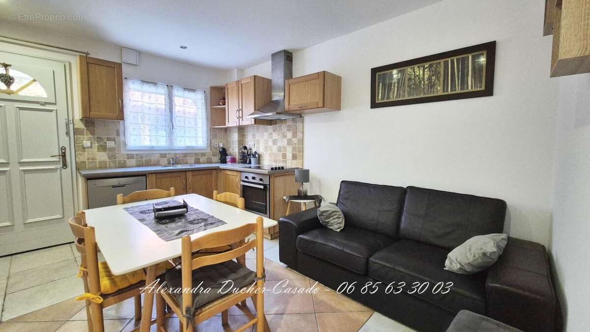 Appartement à PEYRUIS