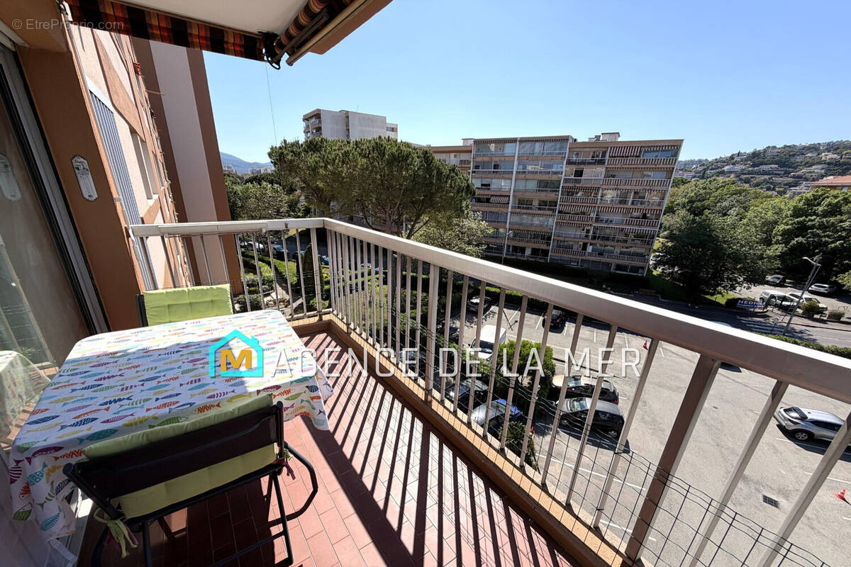 Appartement à MANDELIEU-LA-NAPOULE