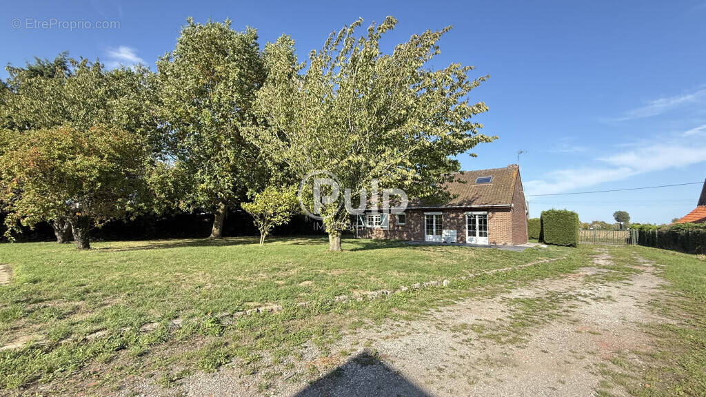 Maison à LE DOULIEU