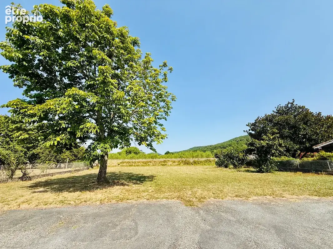 Terrain de 578m² proche commodités à pied, environnement calme - photo 3
