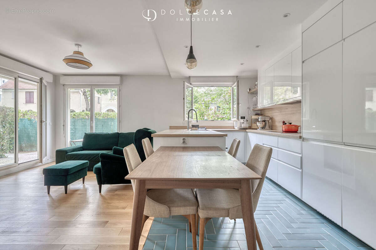 Appartement à NOGENT-SUR-MARNE