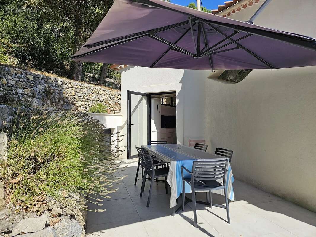 Maison à SAINT-VALLIER-DE-THIEY