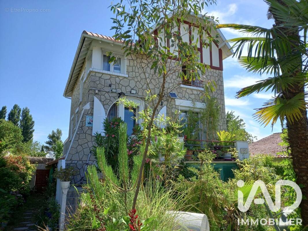Photo 1 - Maison à SAUJON
