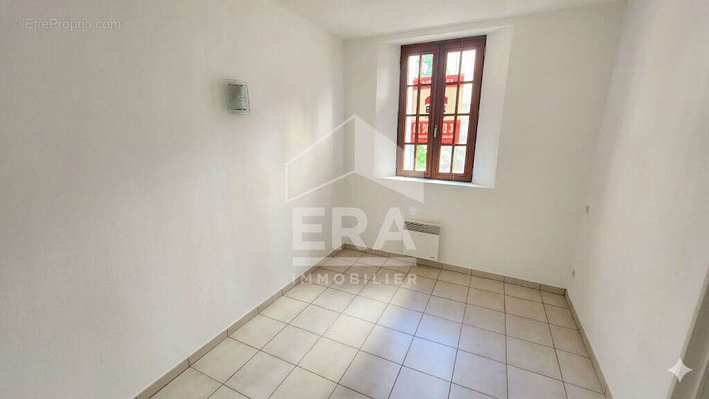 Appartement à LORGUES