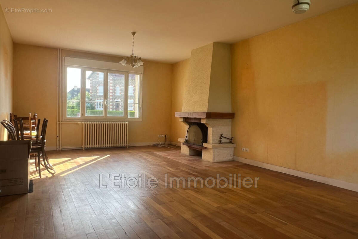 Maison à MORTAGNE-AU-PERCHE
