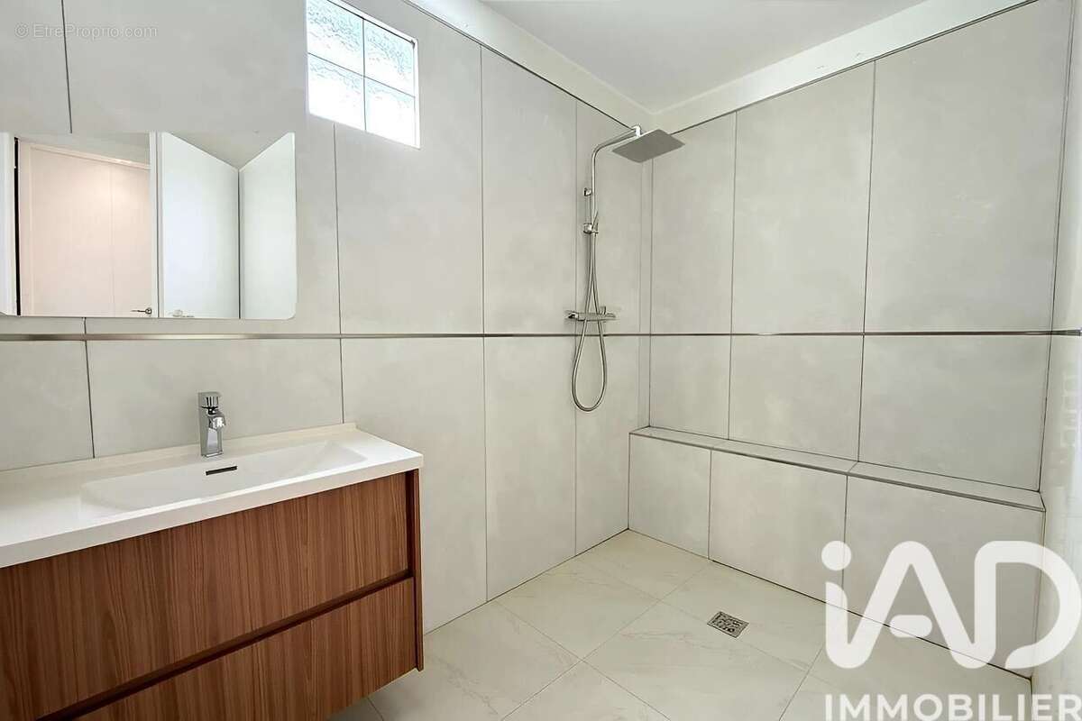 Photo 3 - Appartement à SAINT-PIERRE