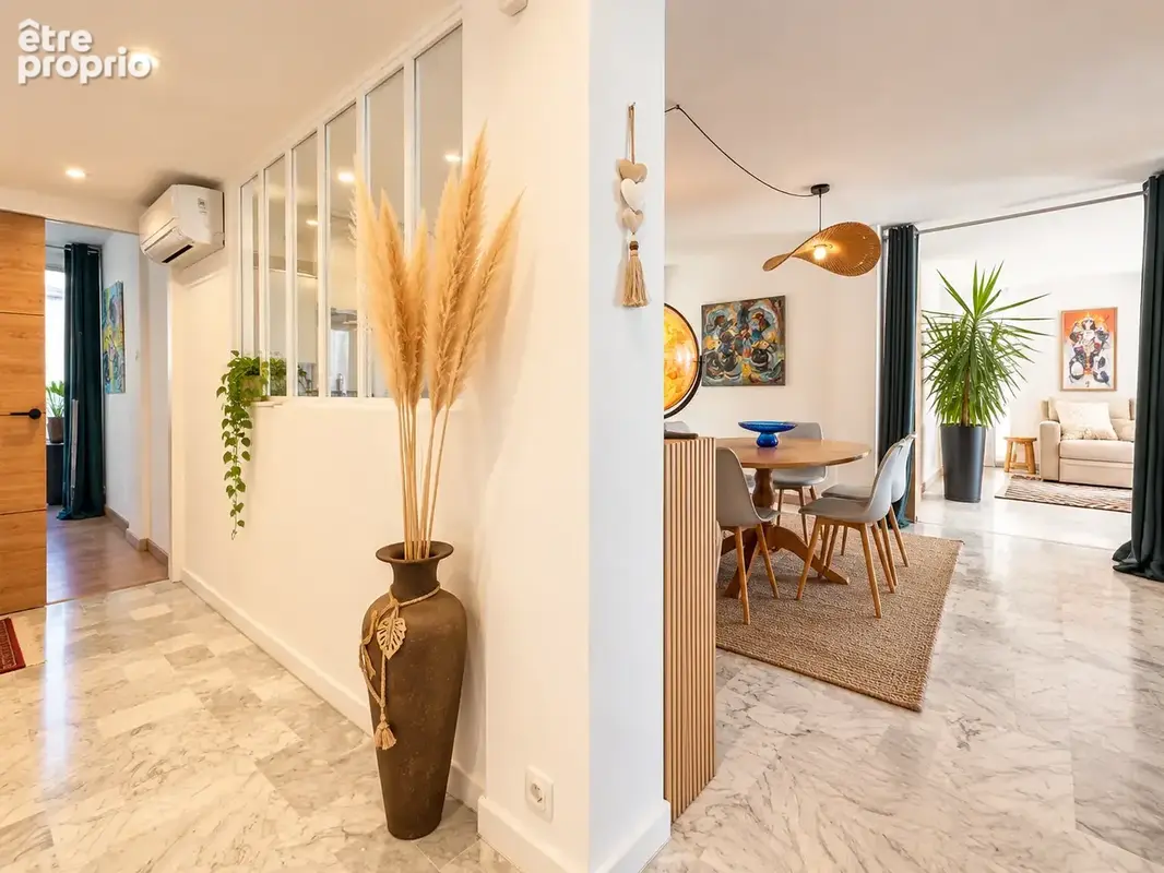 T3 de 84.00m2 parfait état au 3ème étage - SECTEUR CENTRE-VILLE GRANDE-MOTTE - photo 8