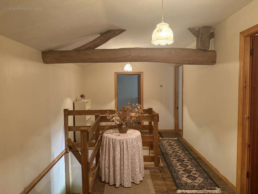 Maison à MARNES