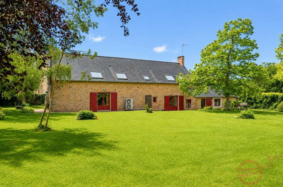 Maison à LOUE