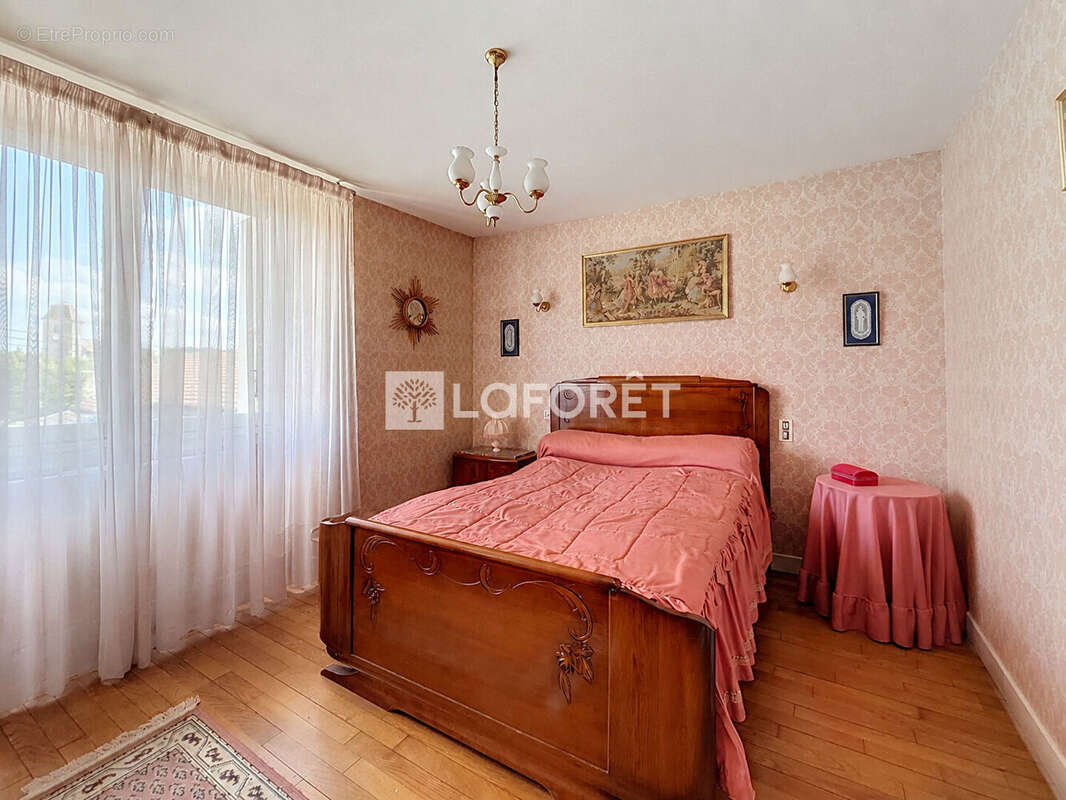 Maison Velesmes Echevanne 8 pièce(s) 299.5 m2 - photo 8
