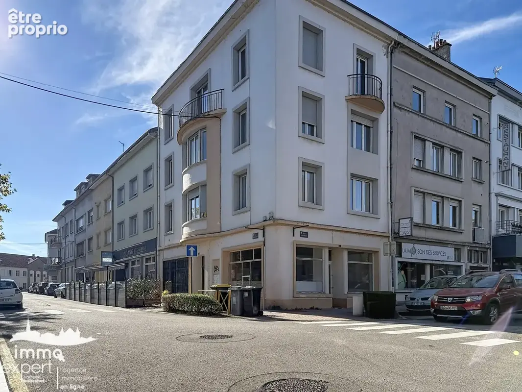 Immeuble de rapport   centre-ville de charmes   axe épinal / nancy - photo 1