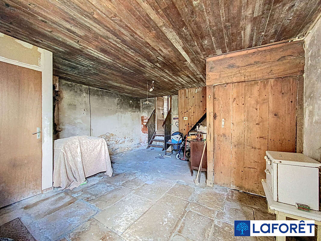 Maison à SAINT-MAURICE-SUR-VINGEANNE