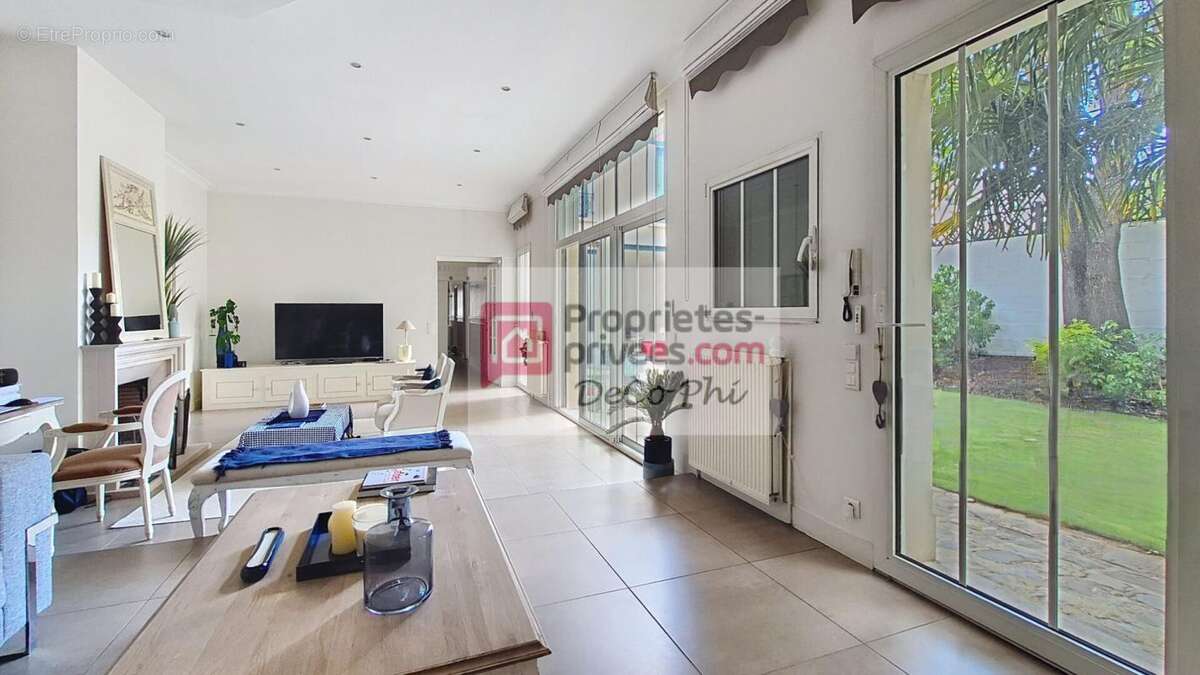 Suresnes centre-ville bas  grande maison d'exception - photo 3
