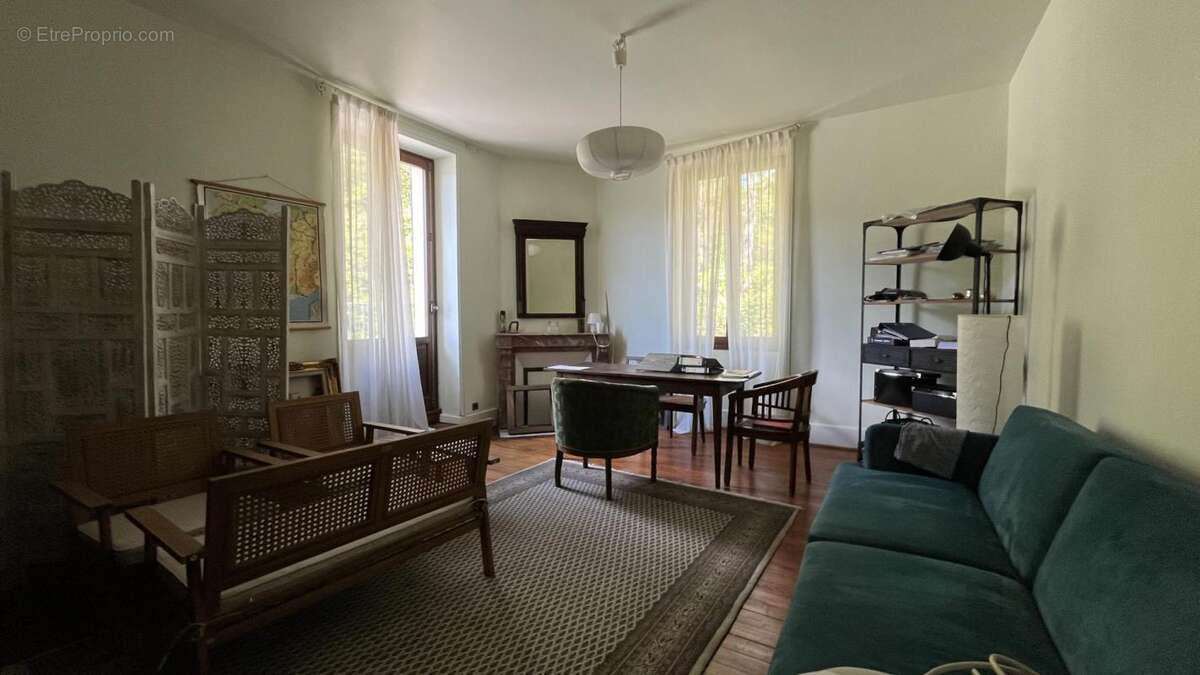 Maison à LA CELLE-EN-MORVAN