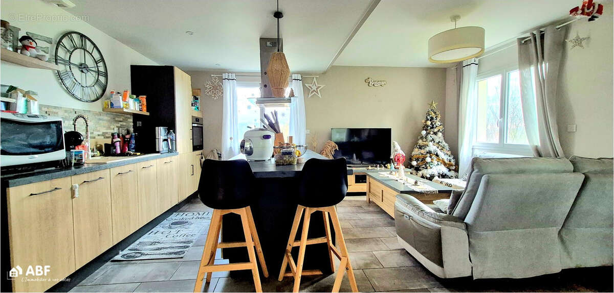 Maison à ROUXMESNIL-BOUTEILLES