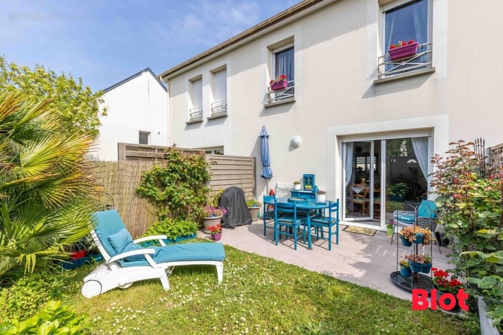 Maison à LA MEZIERE