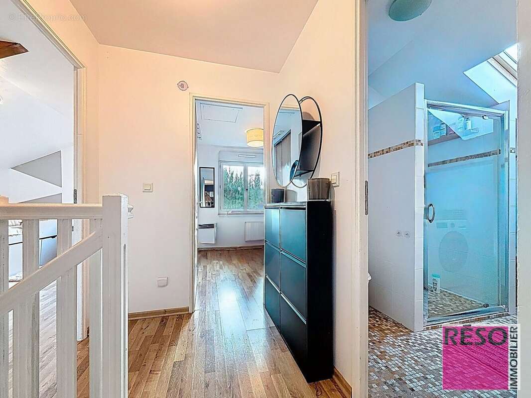 Maison à VETRAZ-MONTHOUX