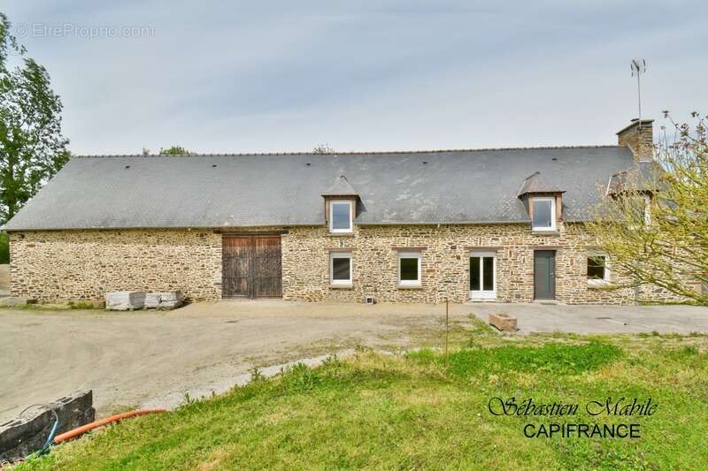Maison à PLEINE-FOUGERES