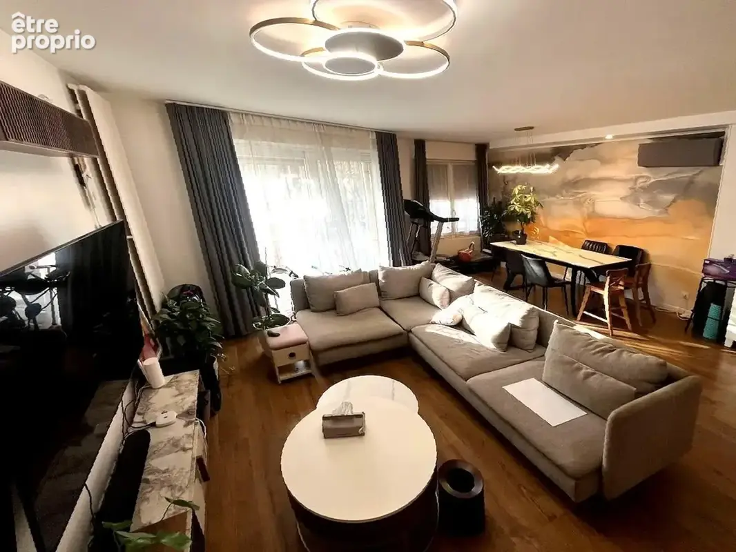 Appartement à vendre 6 pièces avec garage LYON 6EME ARRONDISSEMENT (69) - photo 2