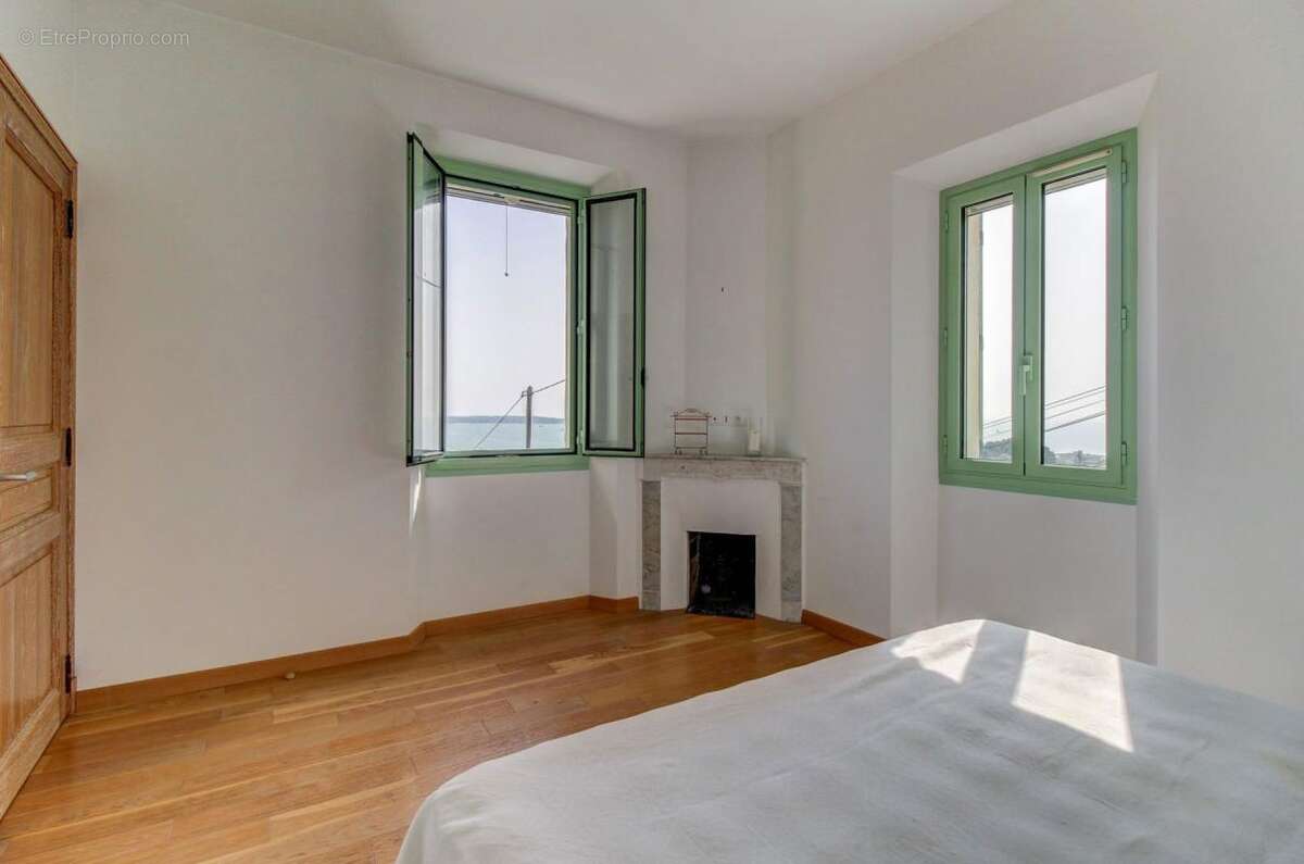 Maison à VALLAURIS
