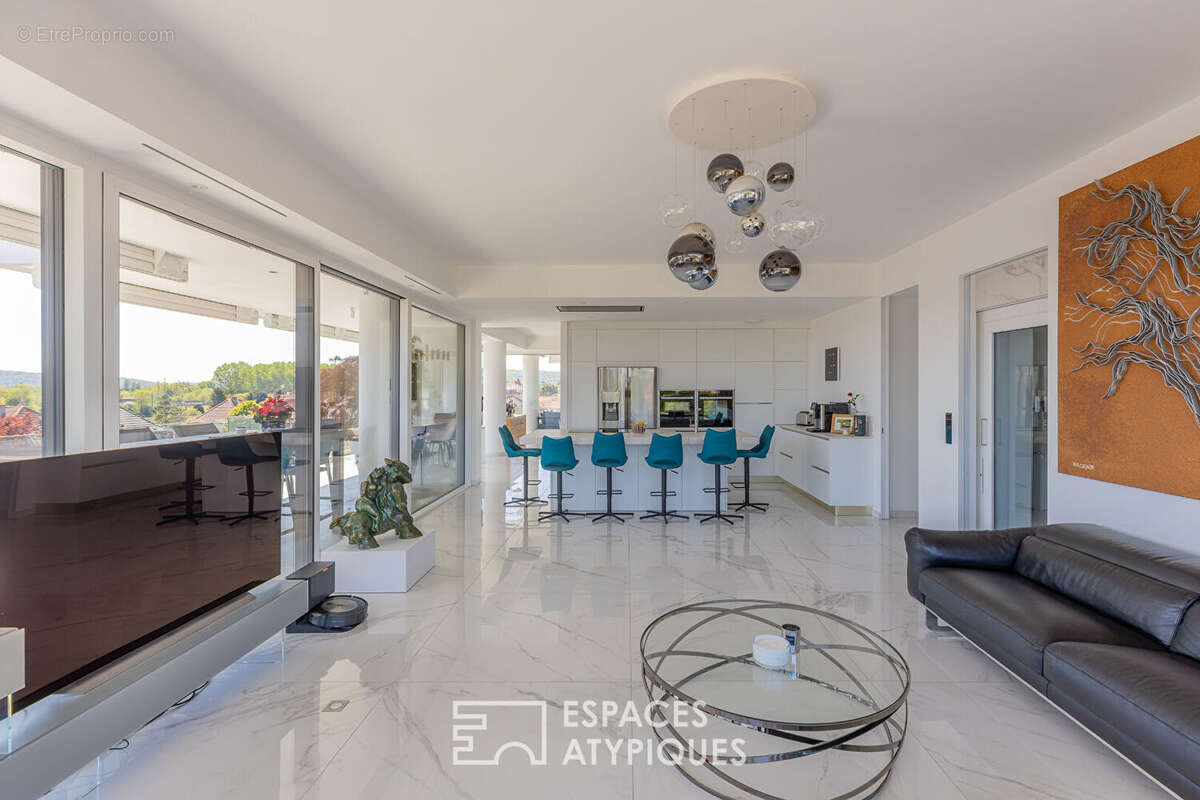 Appartement à SCY-CHAZELLES