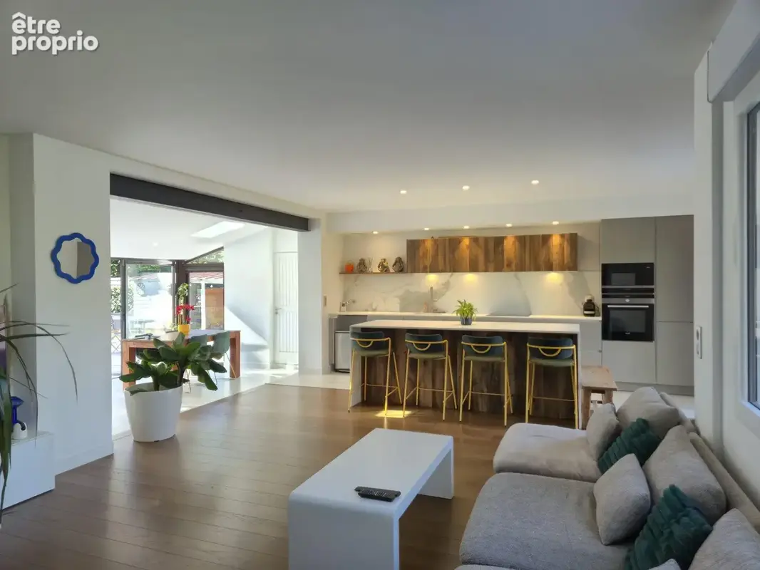 Maison 112 m² à Le Pian-Medoc  - photo 4
