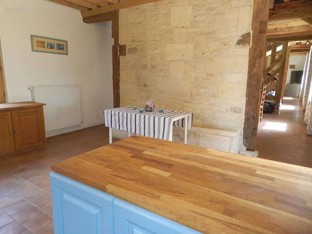 Maison à SAINT-PIERRE-SUR-DIVES