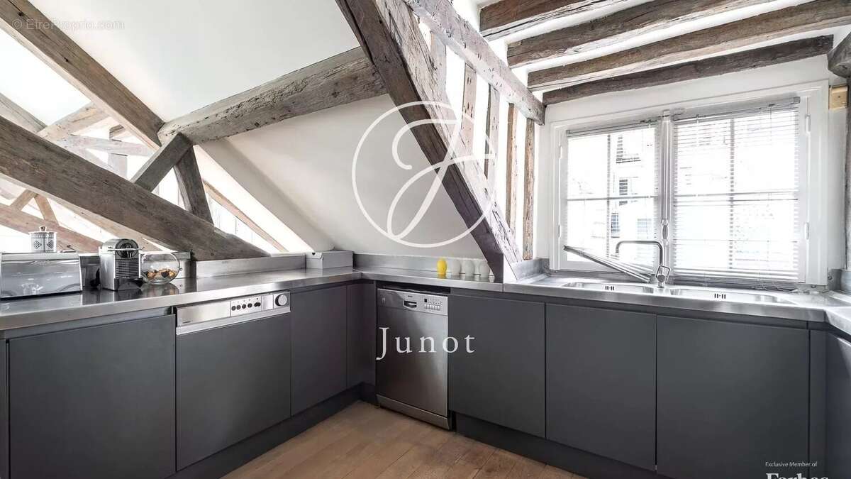 Appartement à PARIS-6E