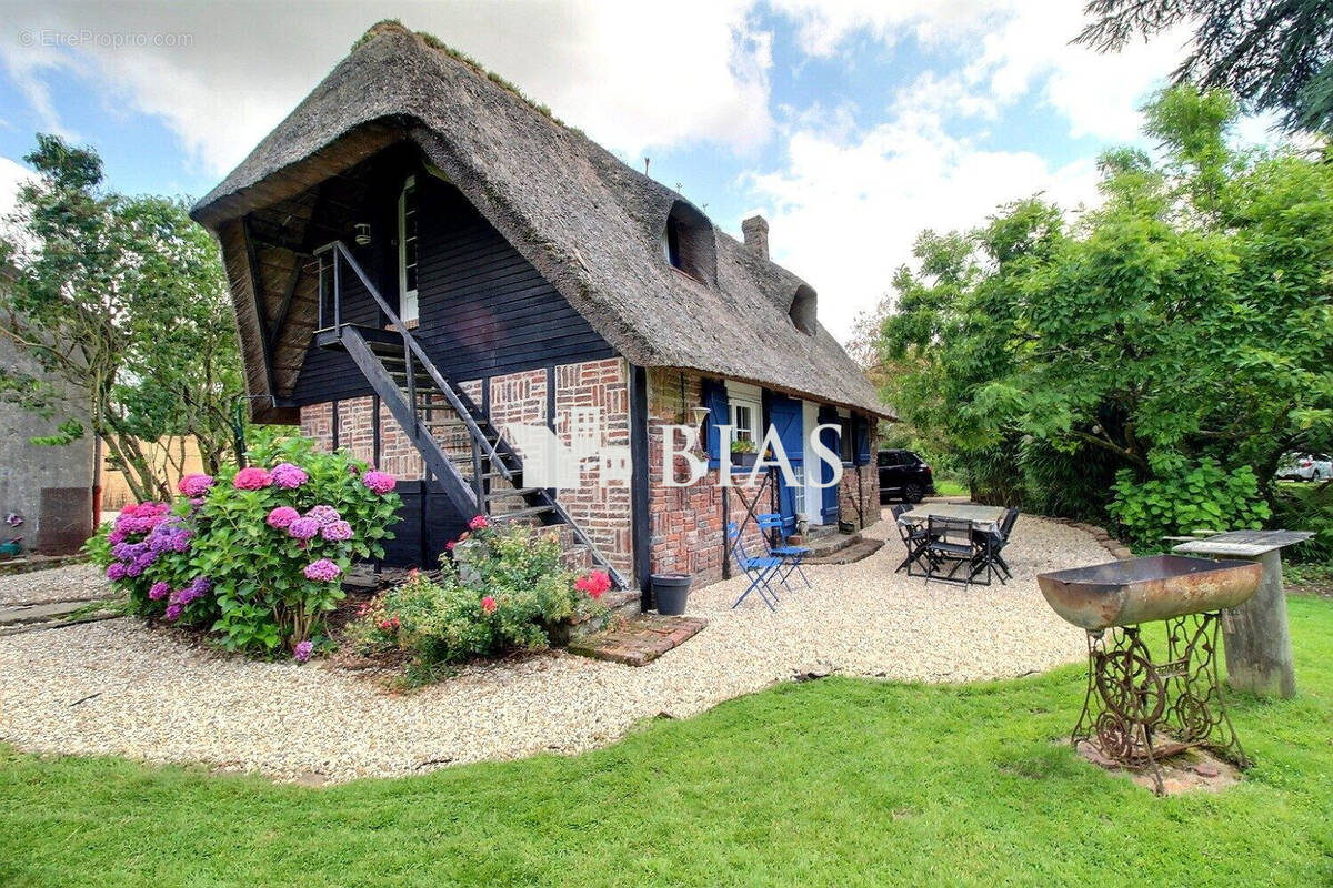 Maison à BUCHY