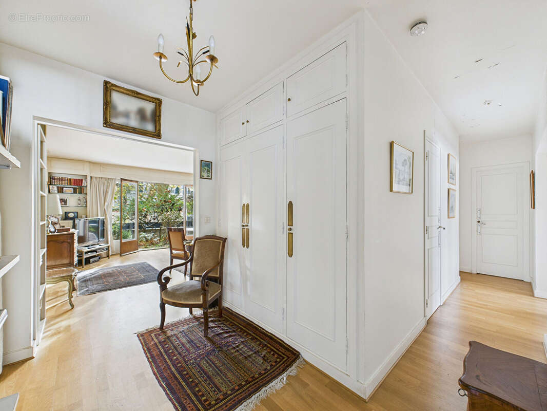 Appartement à SAINT-MAUR-DES-FOSSES