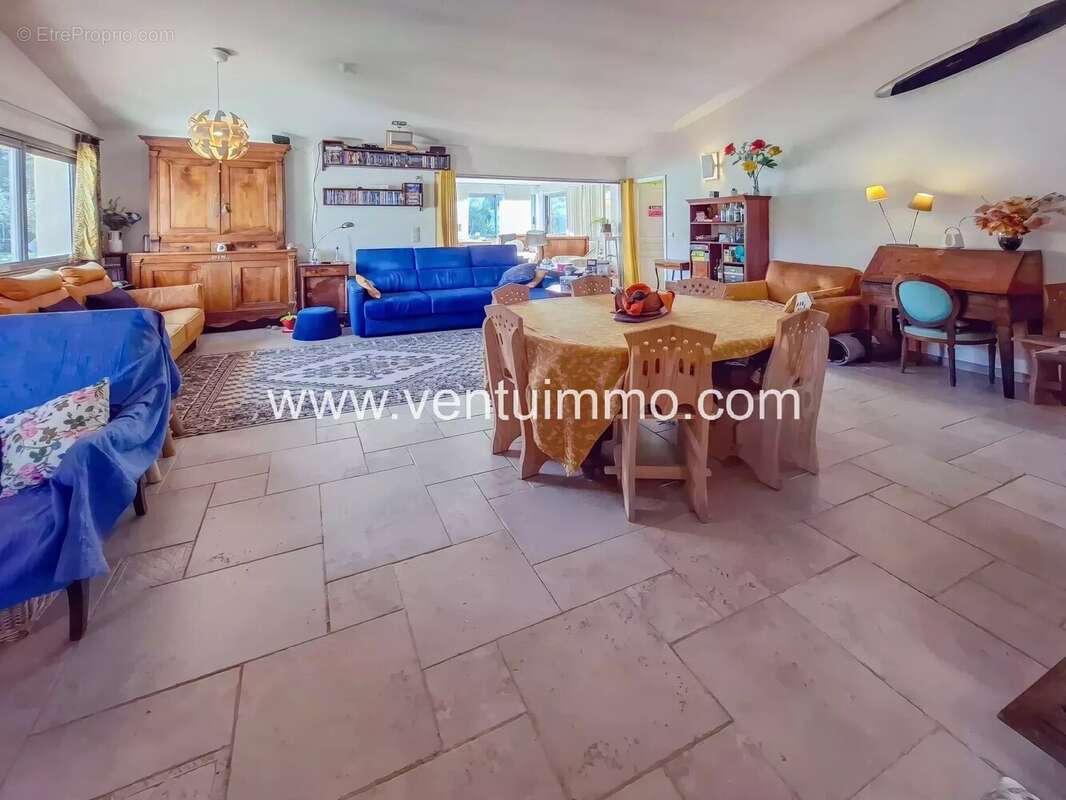 Maison à PEYMEINADE