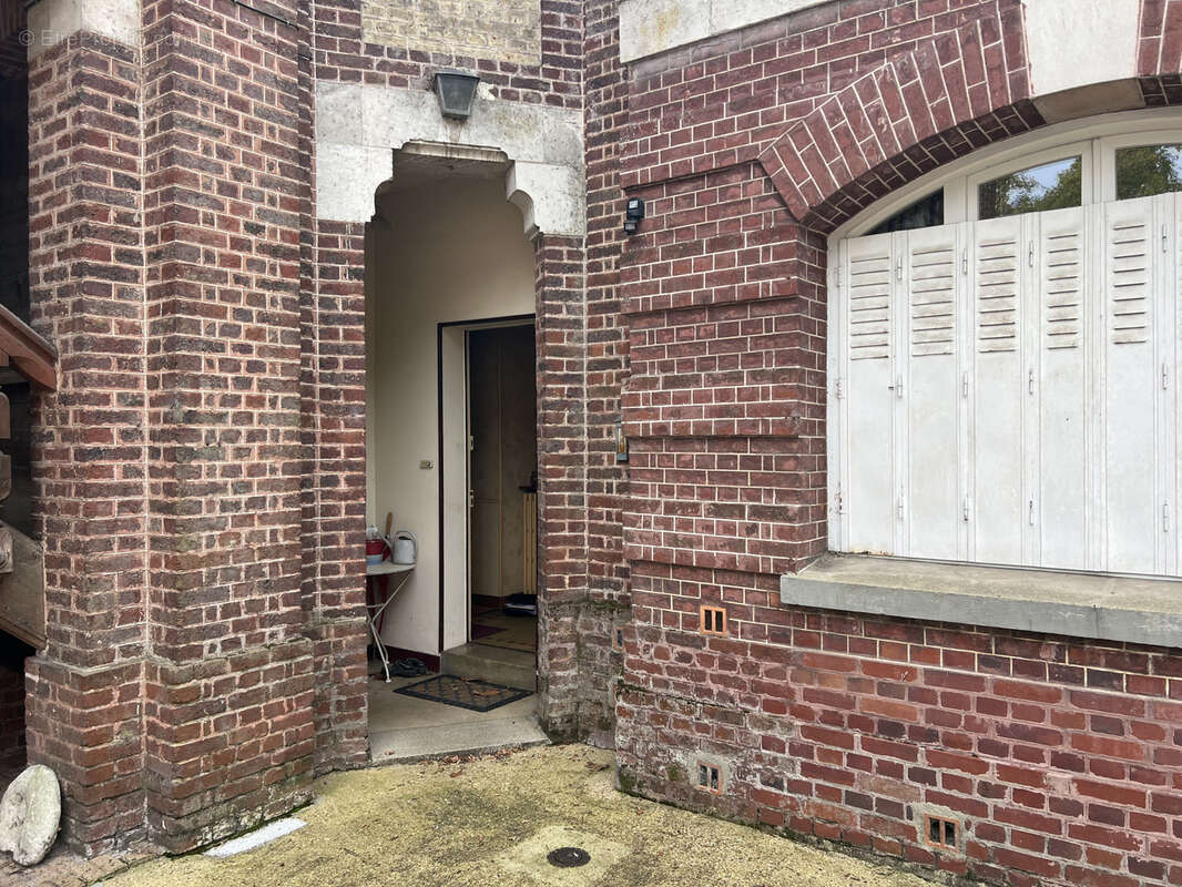 Maison à GRUCHET-LE-VALASSE