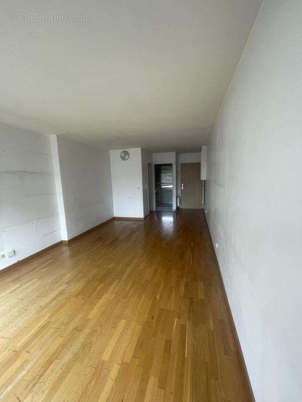 Appartement à PARIS-19E