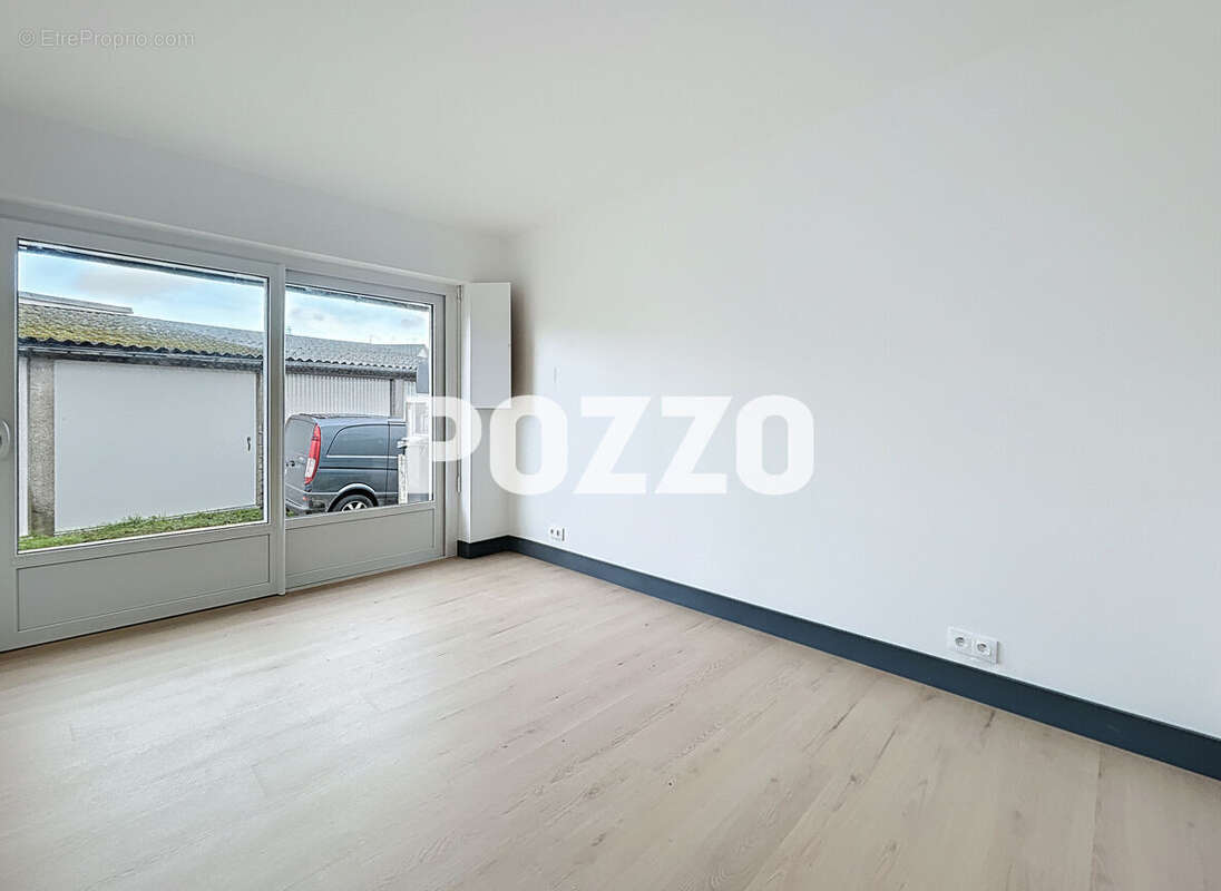 Appartement à DONVILLE-LES-BAINS