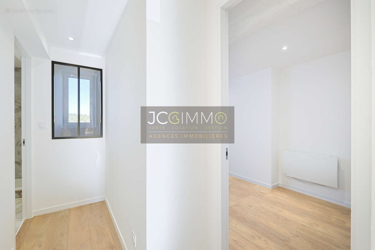 Appartement T2 de 40,92m2 loi carrez refait à neuf ! - photo 6