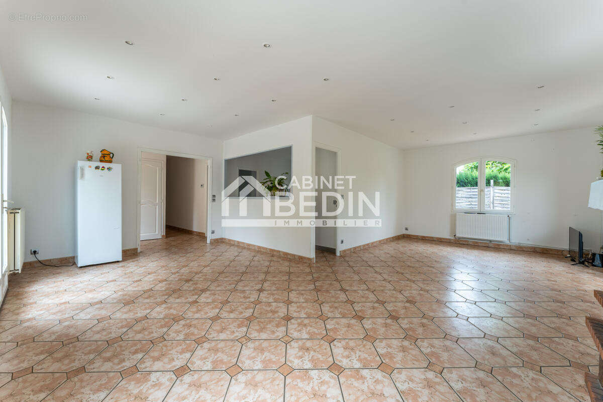 Maison à SAINT-MEDARD-EN-JALLES