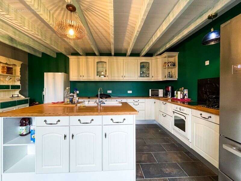 Maison à CHEF-BOUTONNE