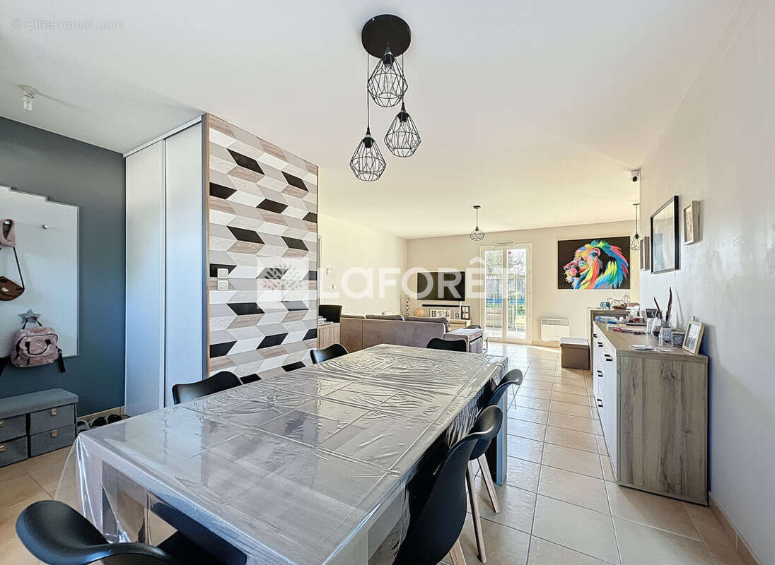 Maison à DOUE-LA-FONTAINE