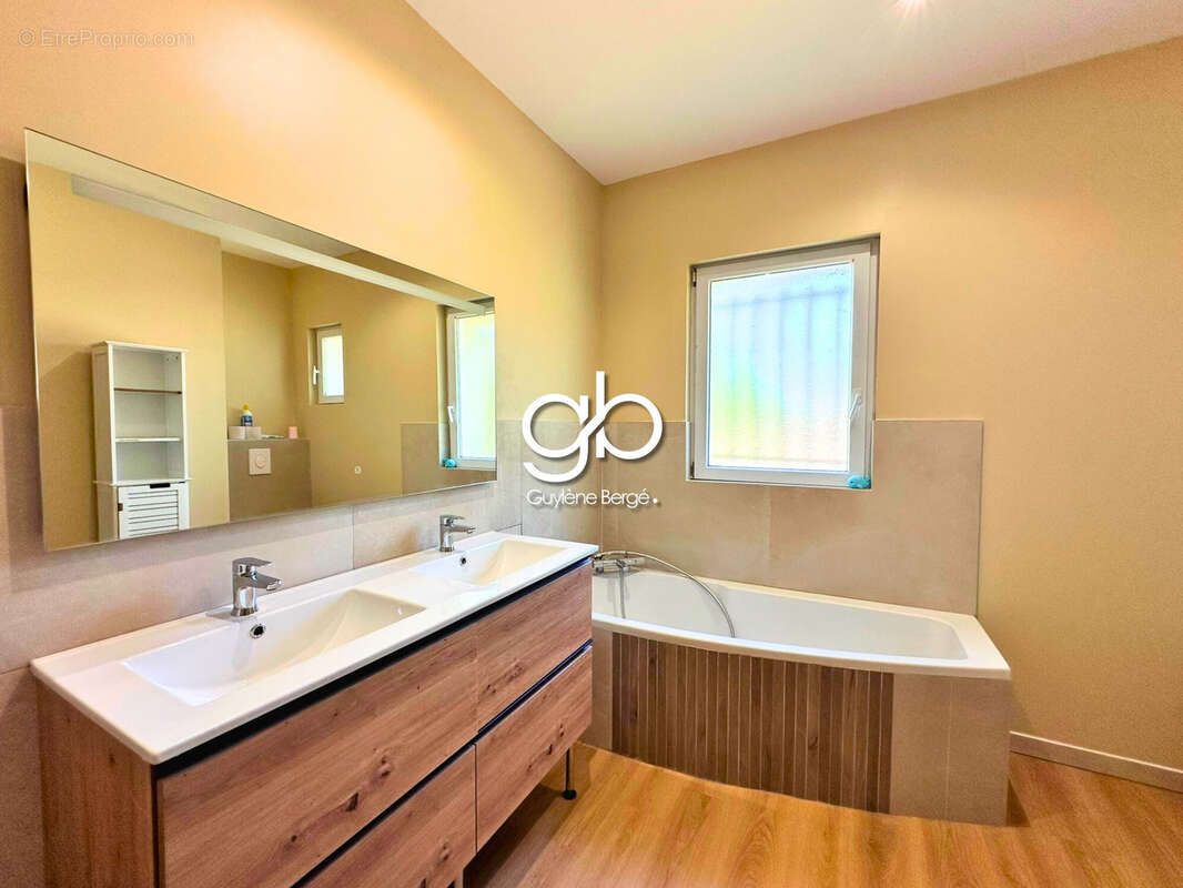 Maison à LANSARGUES