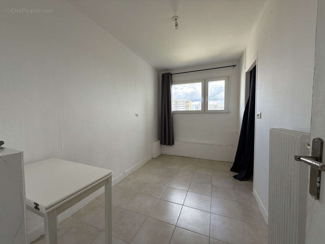 Appartement à FONTENAY-SOUS-BOIS