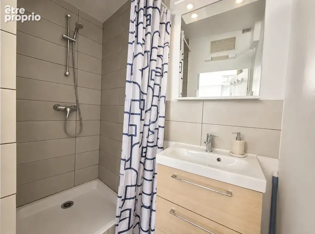 Appartement T4 à vendre Angers Doutre   76,48 m2, 3 chambres à rénover - photo 4